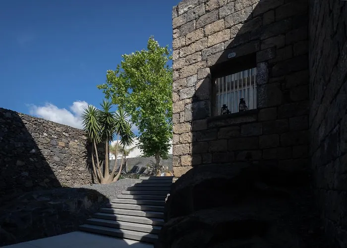 North Shore Hostal *